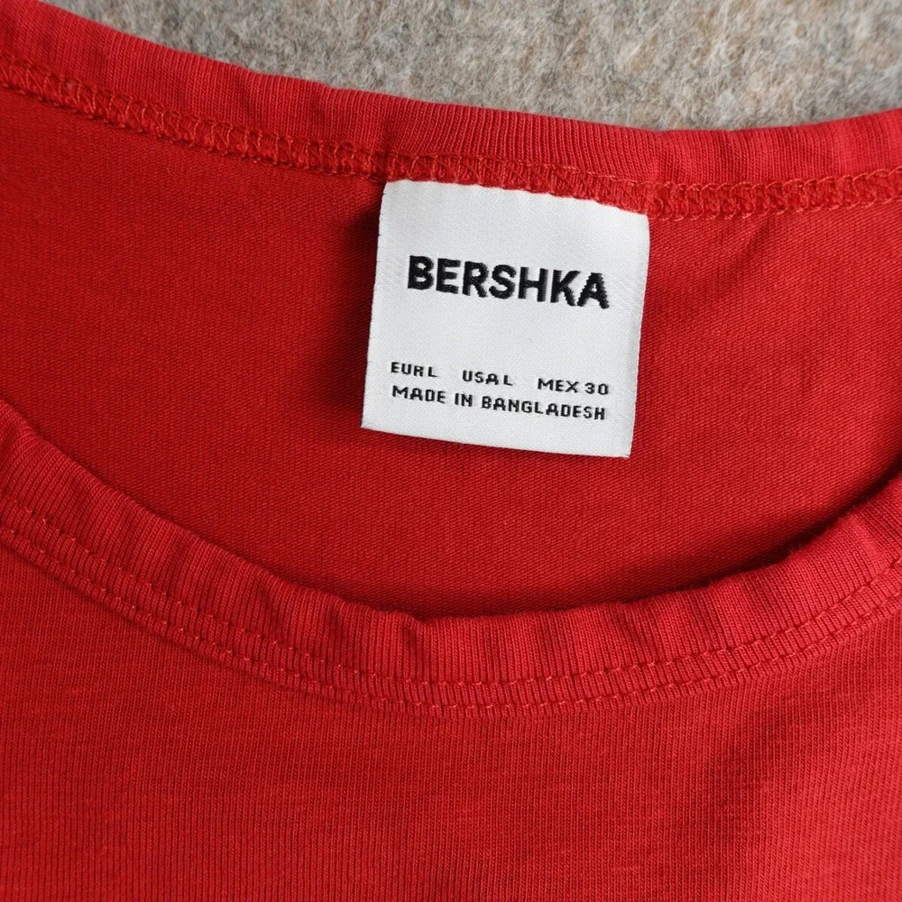 Bershka Cherry Graphic Baby Tee Womens L Red Crop Top Coquette Girly Y2K 90s - Picture 4 of 9